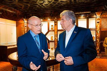 В оренбургском Эрмитаже – единственная в мире «Яшмовая комната»